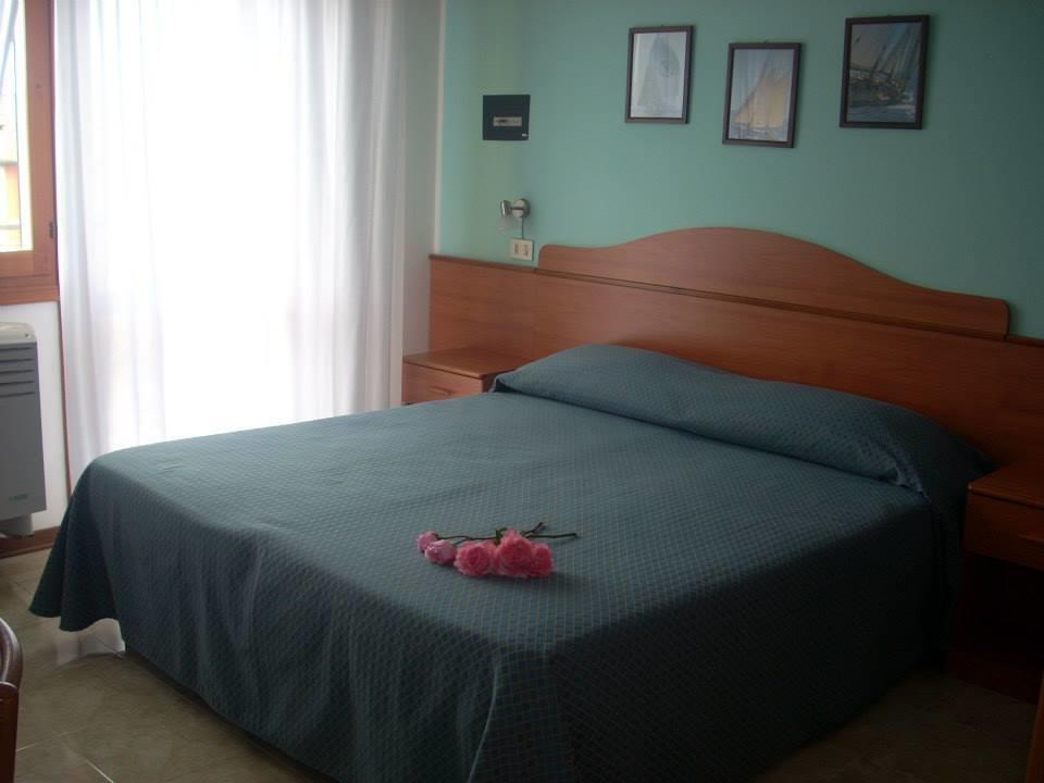 Hotel Fornaro Каорле Екстер'єр фото